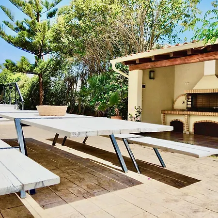 Beachfront Justrelax With Private Pool By Dadovillas