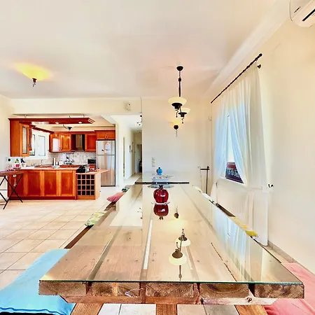 Beachfront Justrelax With Private Pool By Dadovillas