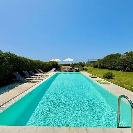 别墅 Beachfront Justrelax With Private Pool By Dadovillas *