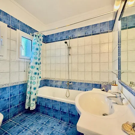 Vila Beachfront Justrelax With Private Pool By Dadovillas *