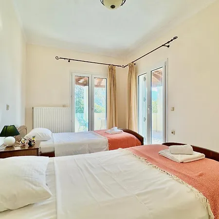 Beachfront Justrelax With Private Pool By Dadovillas Vila *